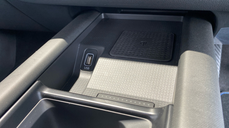 Hyundai IONIQ 6 168kW Premium 77kWh 4dr Auto Electric Saloon